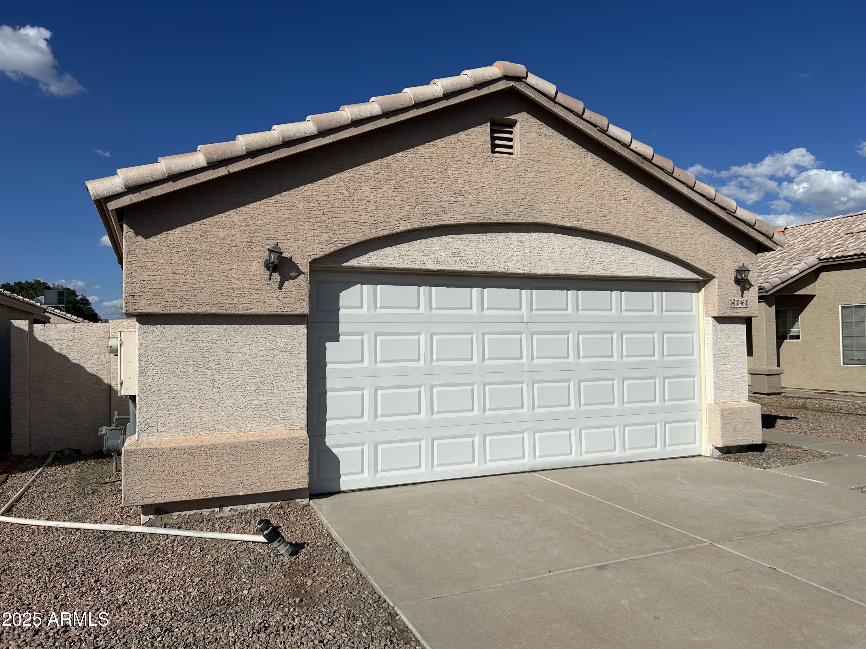 10460 West Reade Avenue Glendale, AZ 85307 - Photo 1 of 14 Front