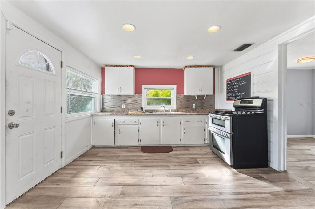 8010 Riverview Drive Riverview, FL 33578 - Photo 15 of 37