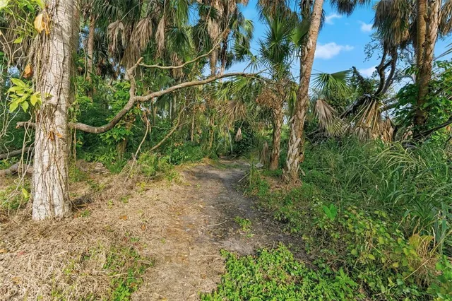 $1,800 | 8010 Riverview Drive, Riverview, FL 33578