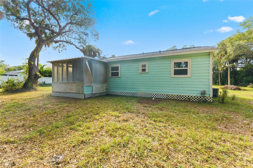 8010 Riverview Drive Riverview, FL 33578 - Photo 30 of 37