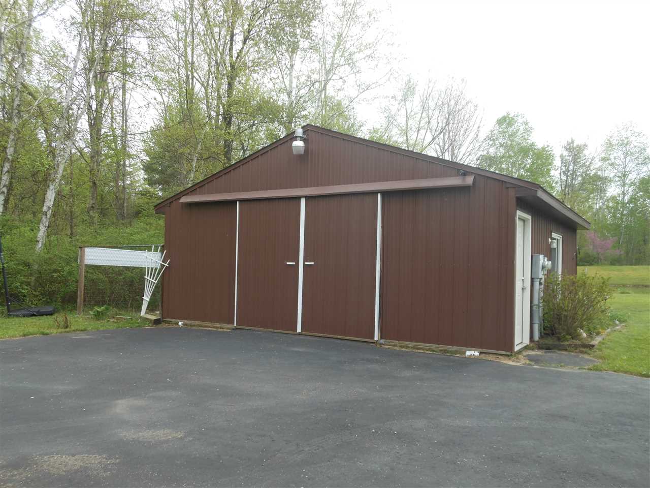 4383 Caine Road Vassar, MI 48768 - Photo 18 of 22 50012235-18.JPG