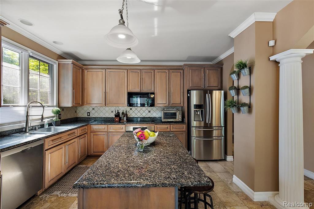 3501 Warwick Drive Rochester Hills, MI 48309 - Photo 17 of 67