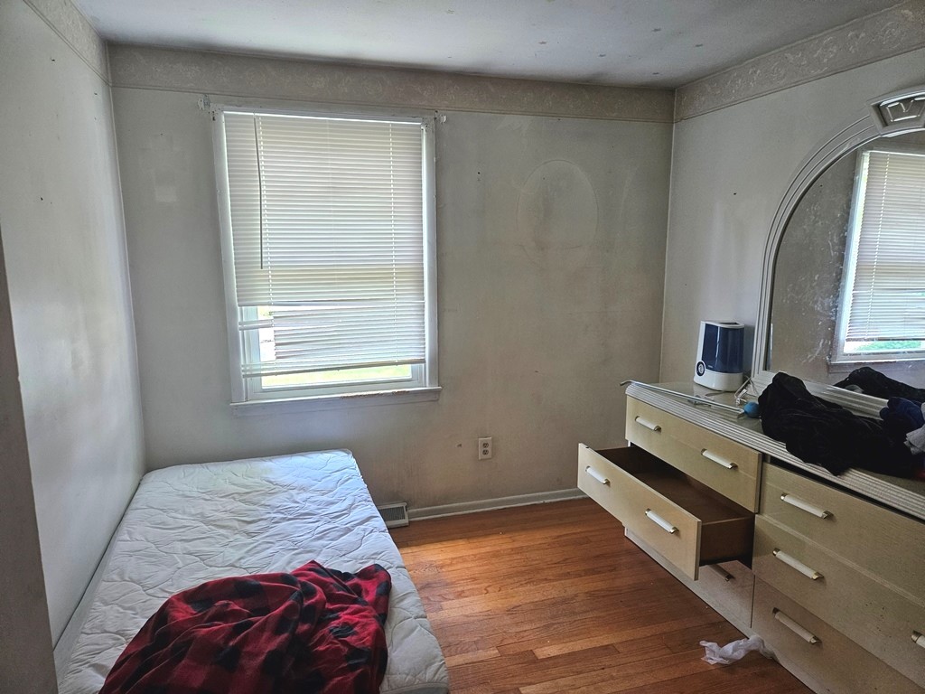 39 Bayberry Road Woonsocket, RI 02895 - Photo 6 of 14 Gallery Image 6