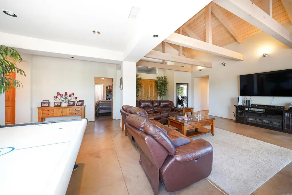 285 Penn Street Ramona, CA 92065 - Photo 9 of 57