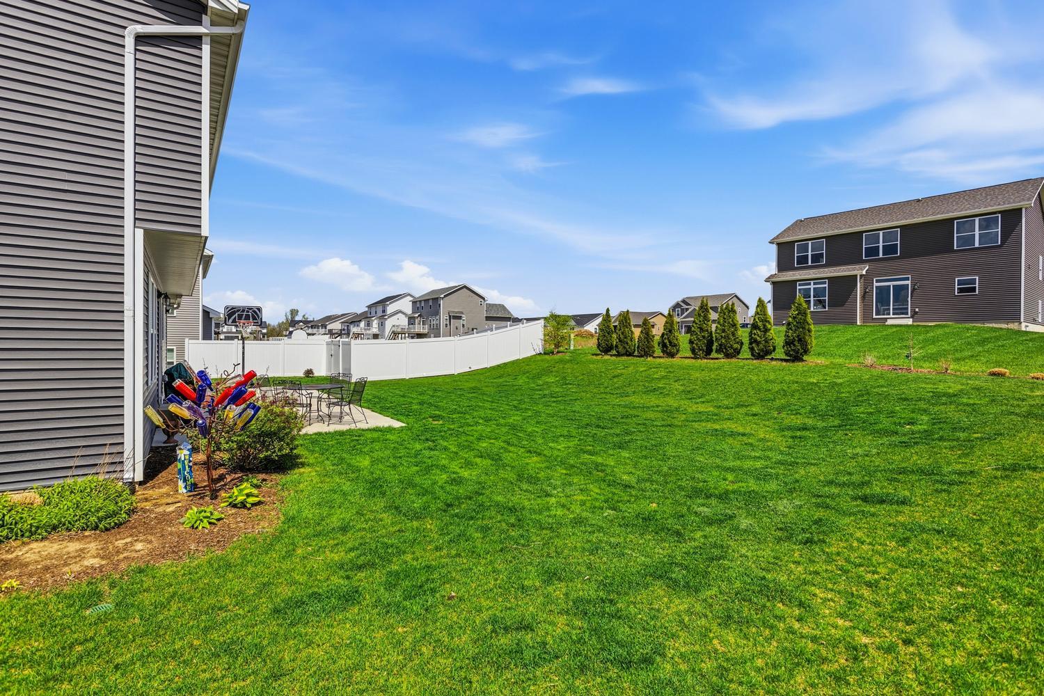 718 Cole Lane Mahomet, IL 61853 - Photo 41 of 44 a view of a house with backyard and garden