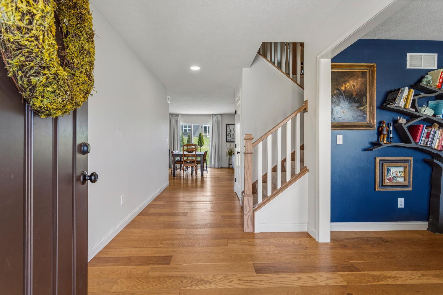 718 Cole Lane Mahomet, IL 61853 - Photo 5 of 44 a view of entryway with livingroom