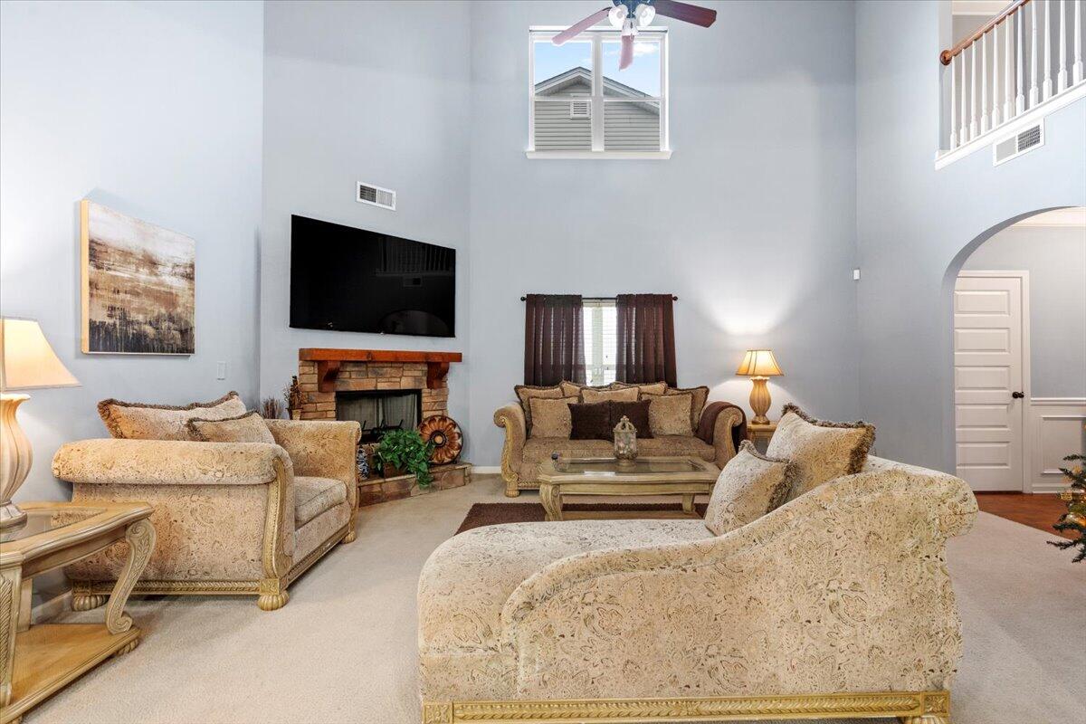 4446 Grove Landing Drive Grovetown, GA 30813 - Photo 8 of 31 08-Living Room