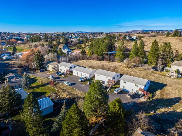 $1,300,000 | 904 East Vandal Drive, Moscow, ID 83843