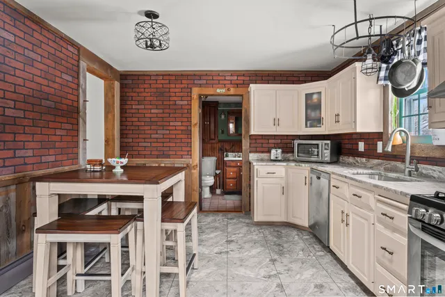 $295,000 | 354 Maple Avenue, Bristol, CT 06010