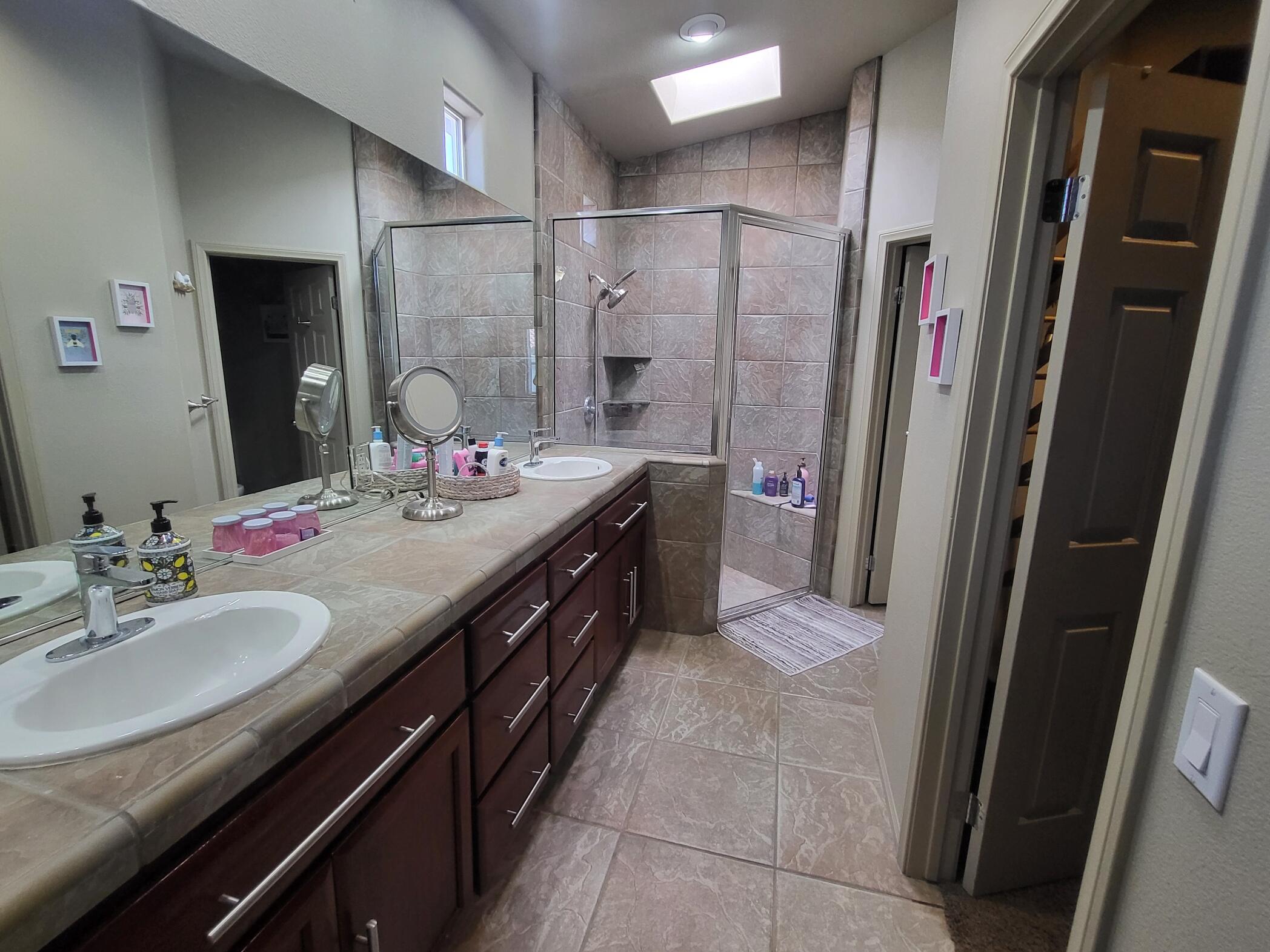 67235 Garbino Road Cathedral City, CA 92234 - Photo 37 of 45 Primary Bath