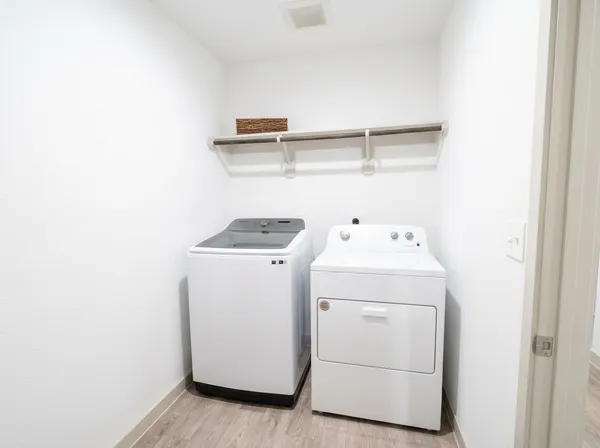 $2,650 | 12918 Wempe Way, Houston, TX 77047