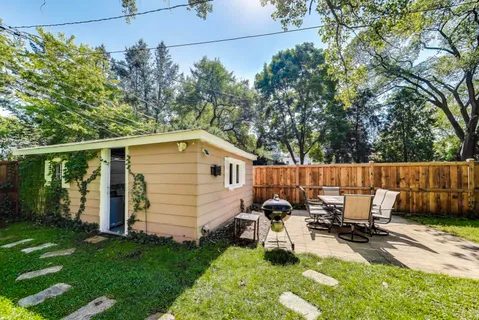 $599,900 | 419 Florence Avenue, Evanston, IL 60202
