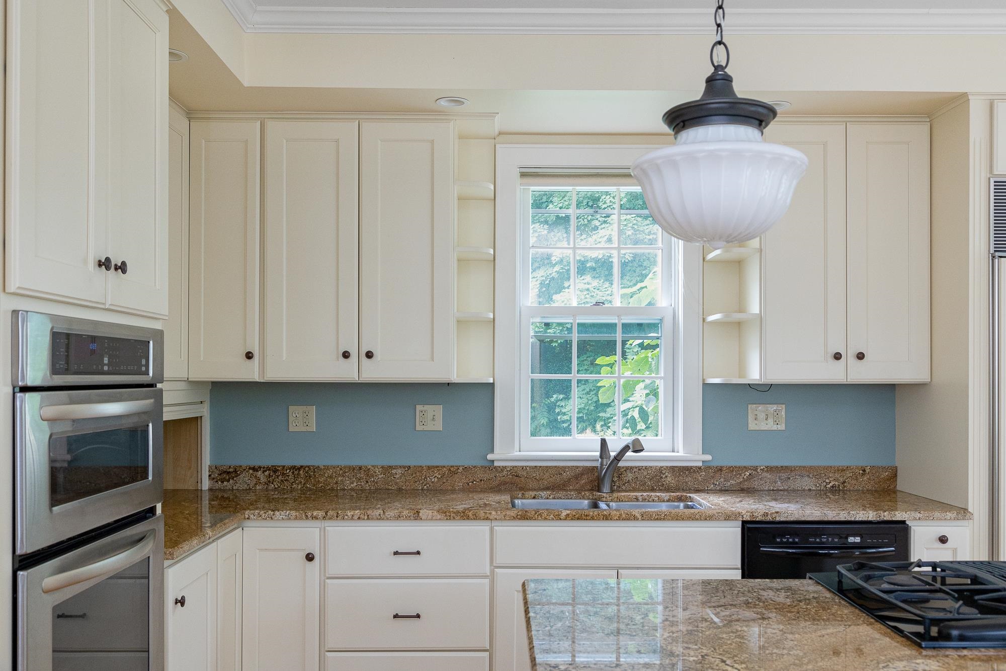 151 Ledge Road Burlington, VT 05401 - Photo 8 of 40 Gallery Image 8