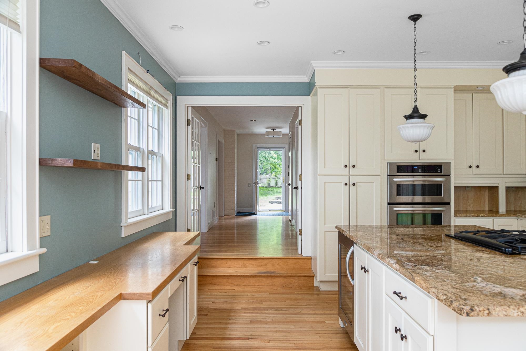 151 Ledge Road Burlington, VT 05401 - Photo 10 of 40 Gallery Image 10