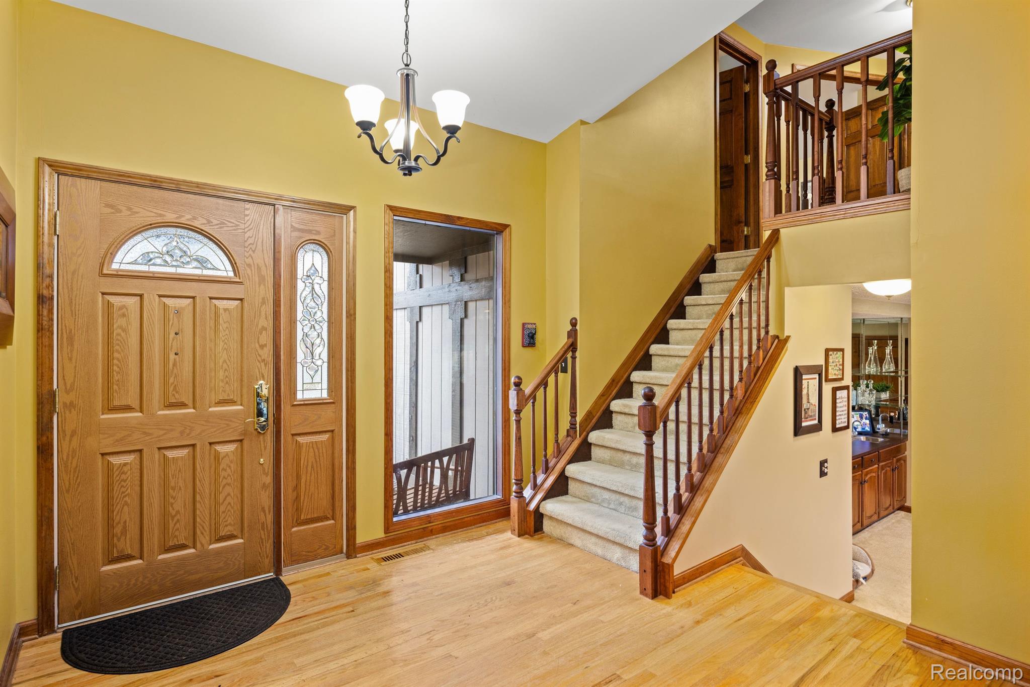 591 Lockport Road Rochester, MI 48307 - Photo 4 of 40 Gallery Image 4