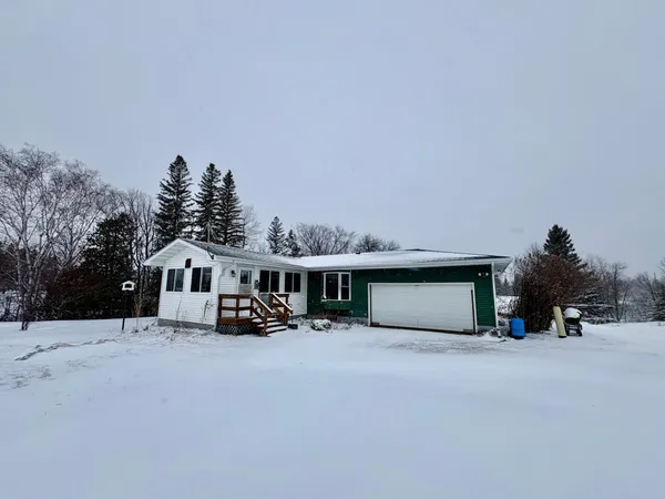 $289,900 | 1398 4th Street Northwest, Baudette, MN 56623