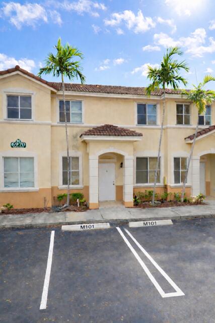 6970 Northwest 177th Street, Unit M101 Hialeah, FL 33015 - Photo 11 of 16 21ADA738-EFFF-4609-94A1-22410406DD7E