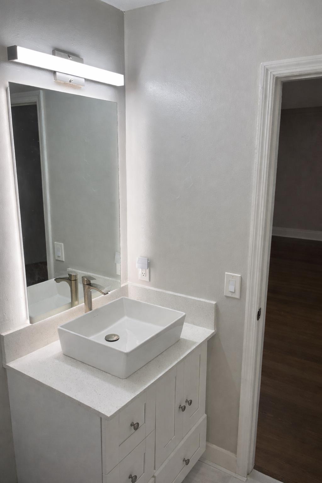 6970 Northwest 177th Street, Unit M101 Hialeah, FL 33015 - Photo 5 of 16 PHOTO-2026-02-14-19-51-36-4