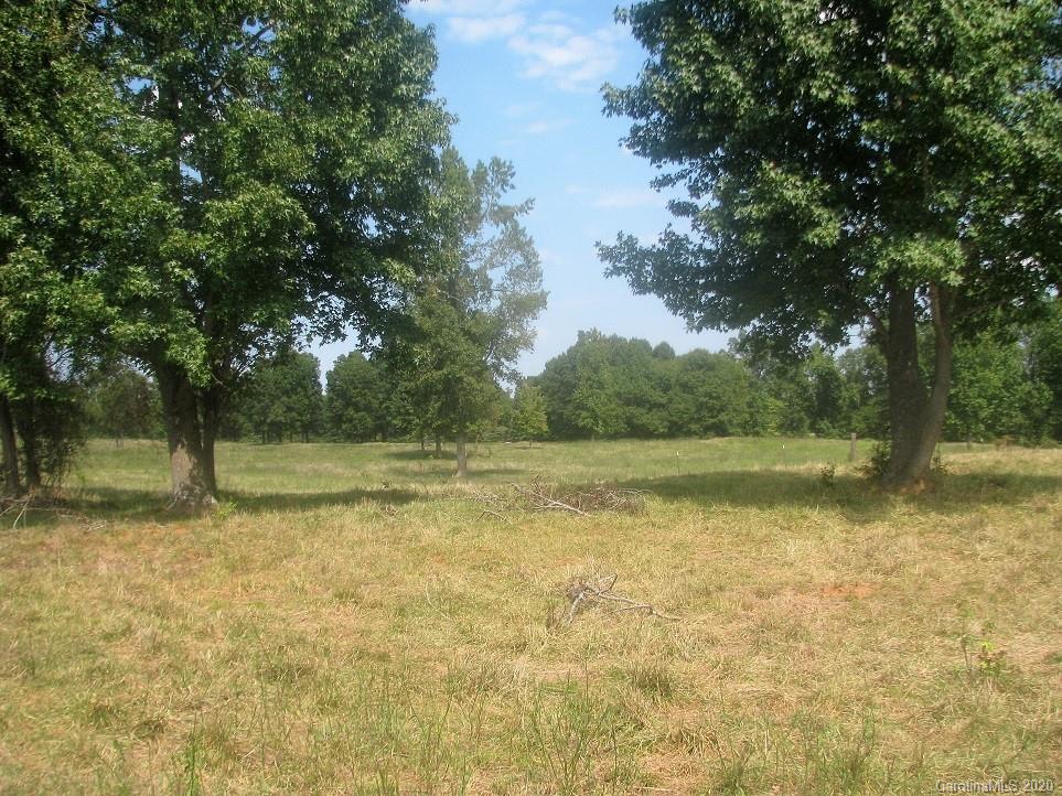 371 McFarland Road York, SC 29745 - Photo 6 of 8
