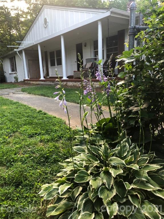 17 Avon Road, Unit 2 Asheville, NC 28805 - Photo 40 of 44 Gallery Image 40