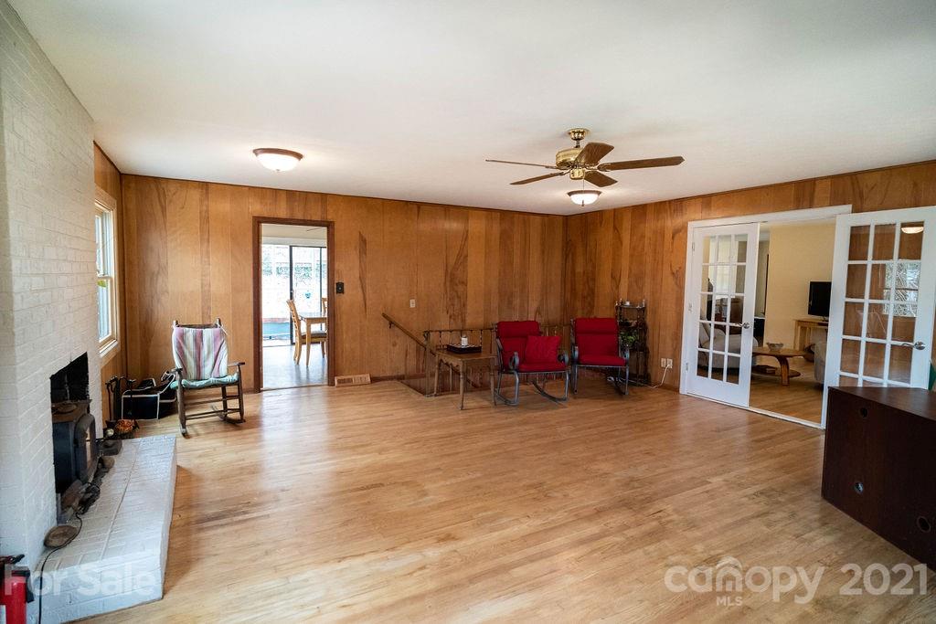 17 Avon Road, Unit 2 Asheville, NC 28805 - Photo 10 of 44 Gallery Image 10