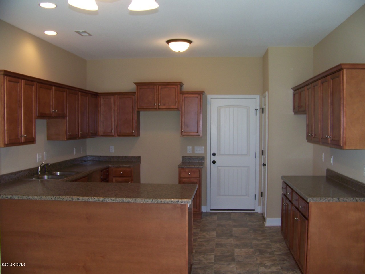 808 Fort Sumter Way Swansboro, NC 28584 - Photo 5 of 6 Interior