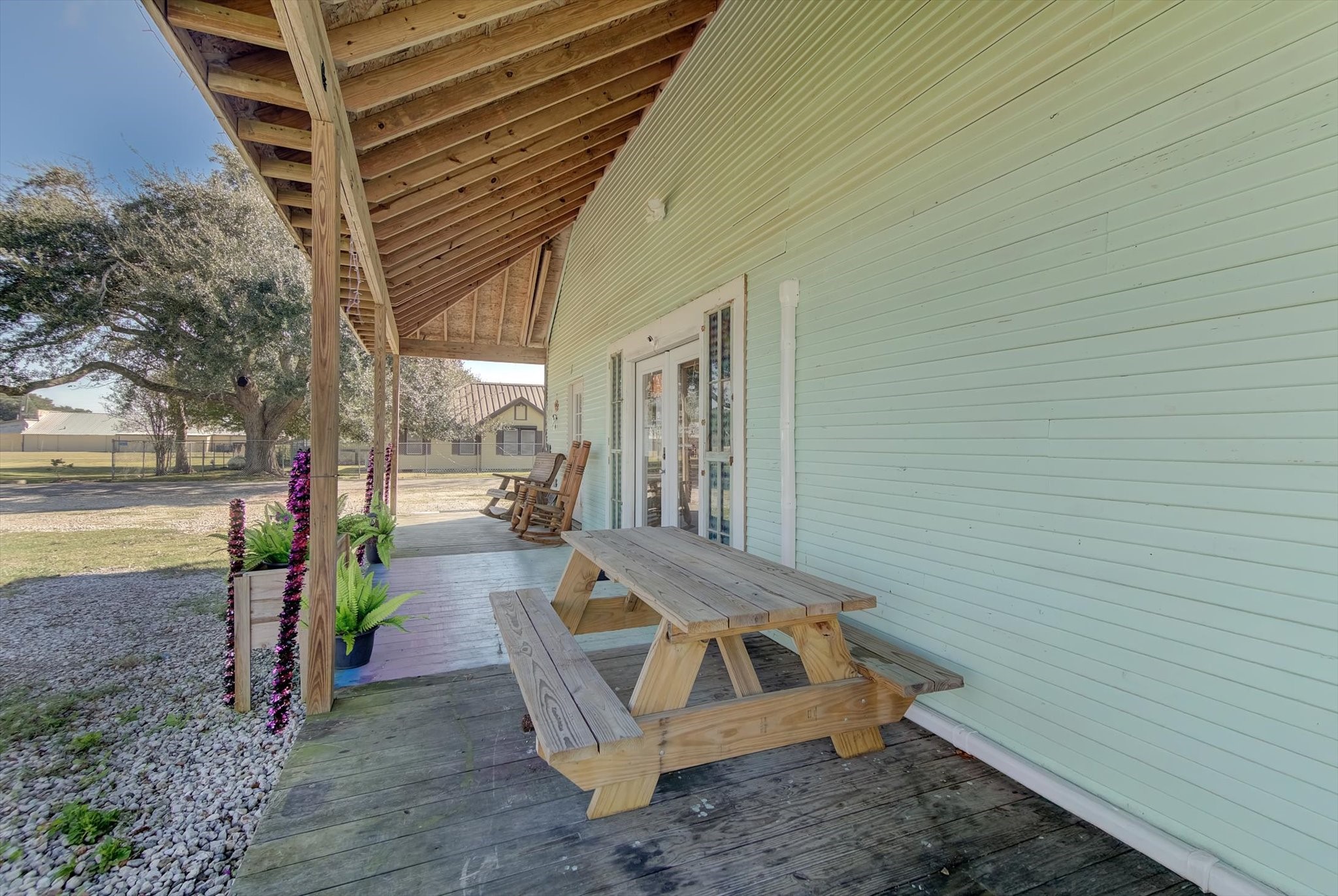 411 Willcox Street Anahuac, TX 77514 - Photo 34 of 50