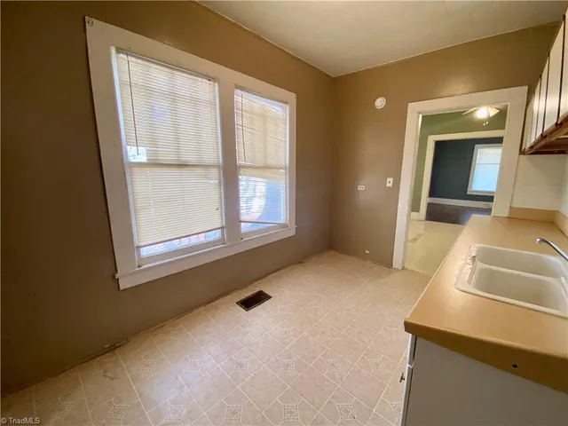 $90,000 | 304 Salem Street, Lexington, NC 27292