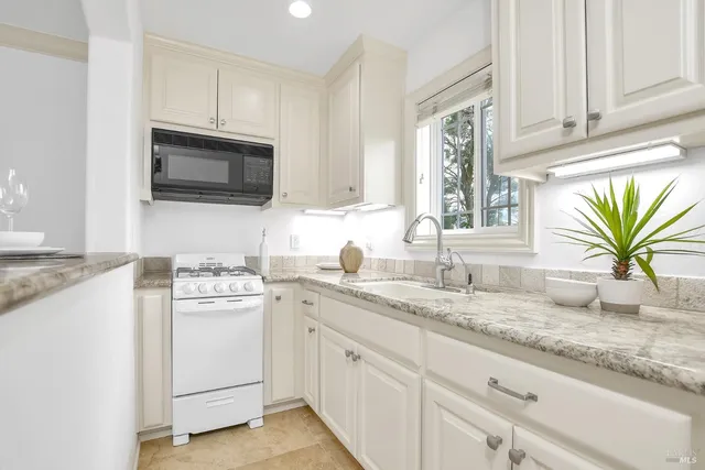 $4,950,000 | 11670 Byron Highway, Brentwood, CA 94513