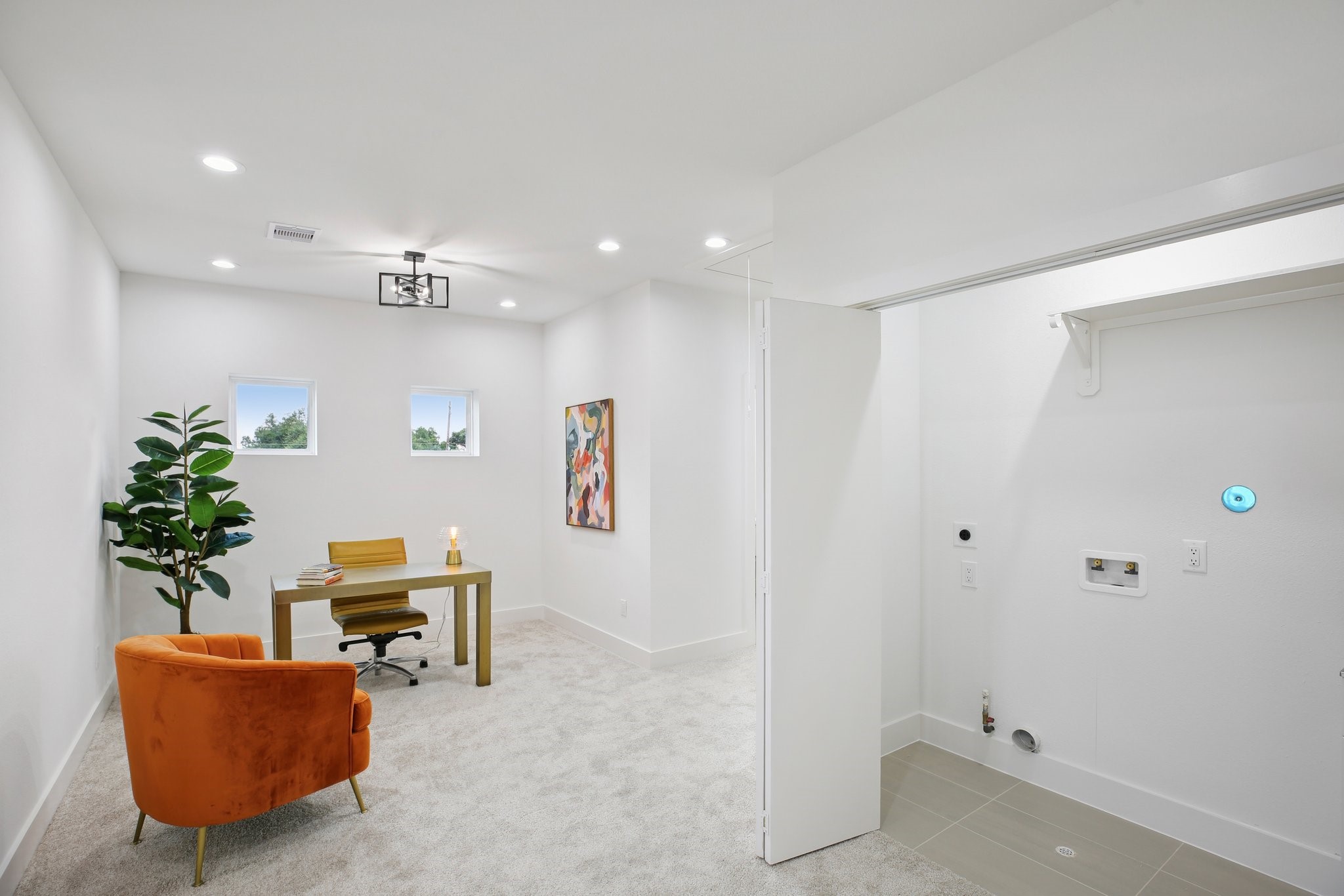 6739 Liverpool Street Houston, TX 77021 - Photo 11 of 27 a view of livingroom with furniture