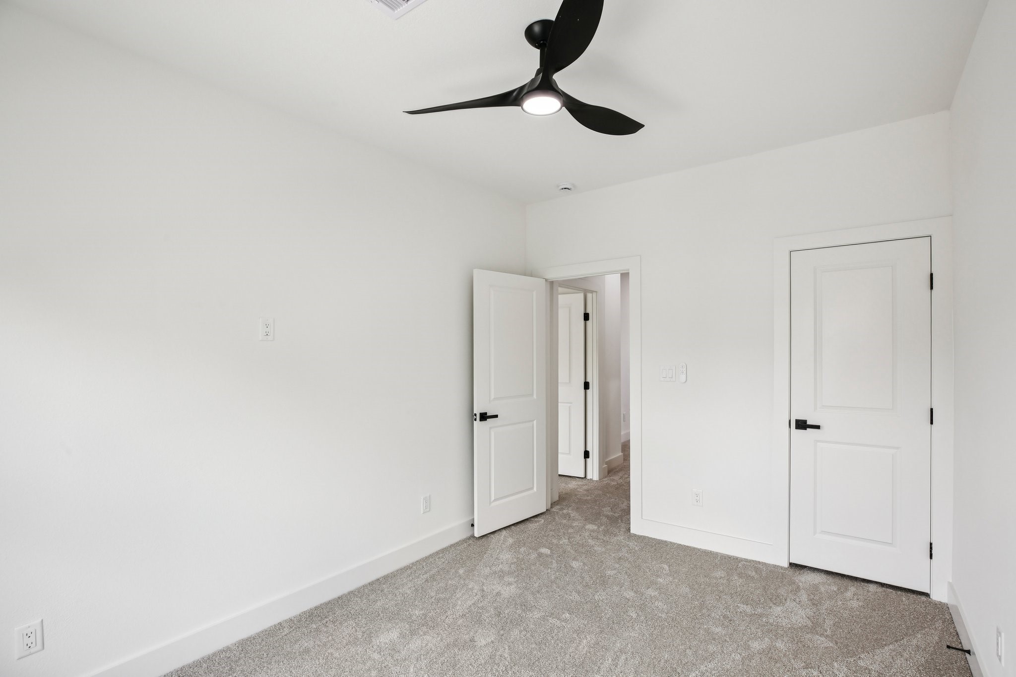 6739 Liverpool Street Houston, TX 77021 - Photo 16 of 27 a view of small space