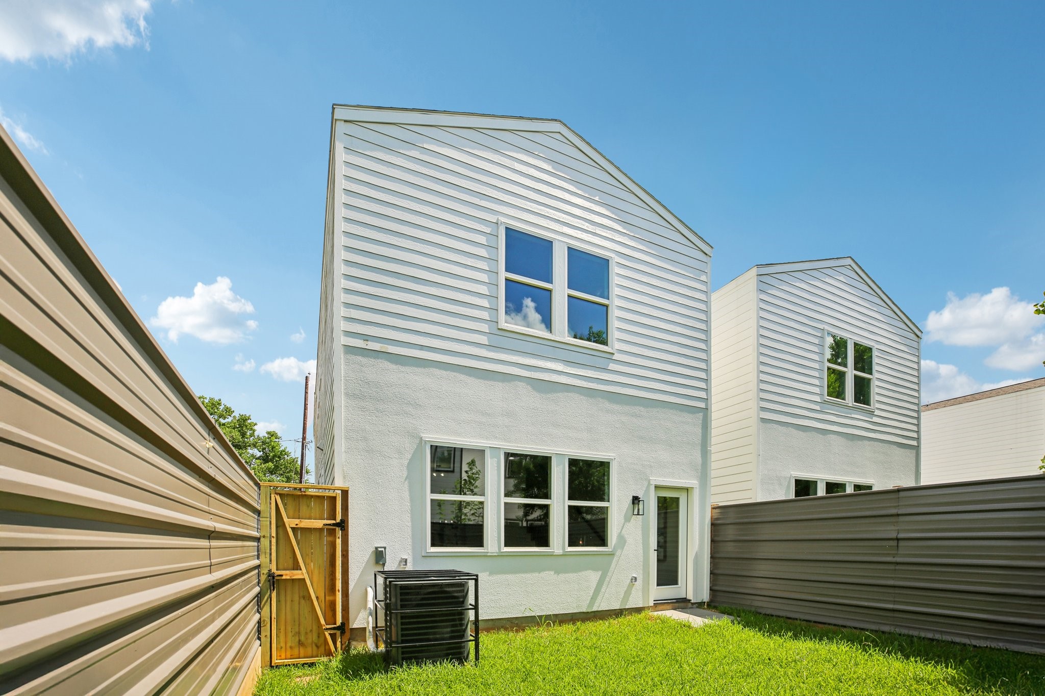 6739 Liverpool Street Houston, TX 77021 - Photo 27 of 27 a view of house with front door