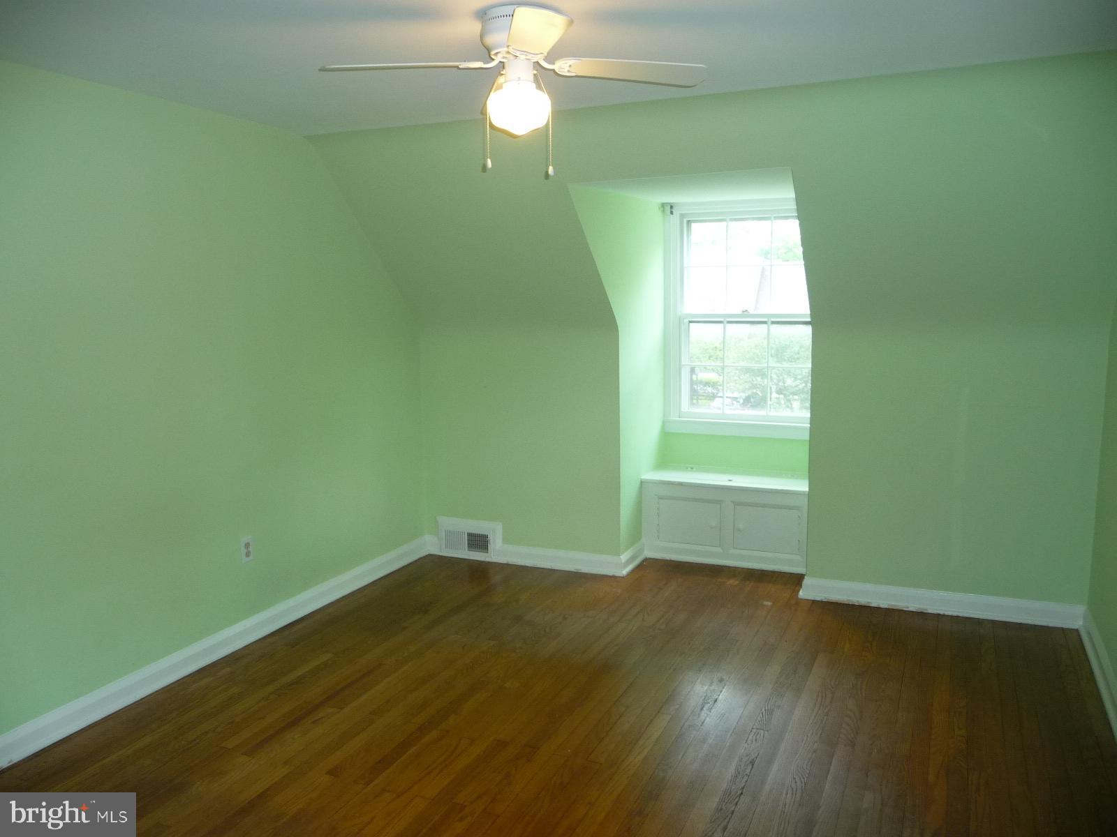 907 Adana Road Baltimore, MD 21208 - Photo 14 of 27