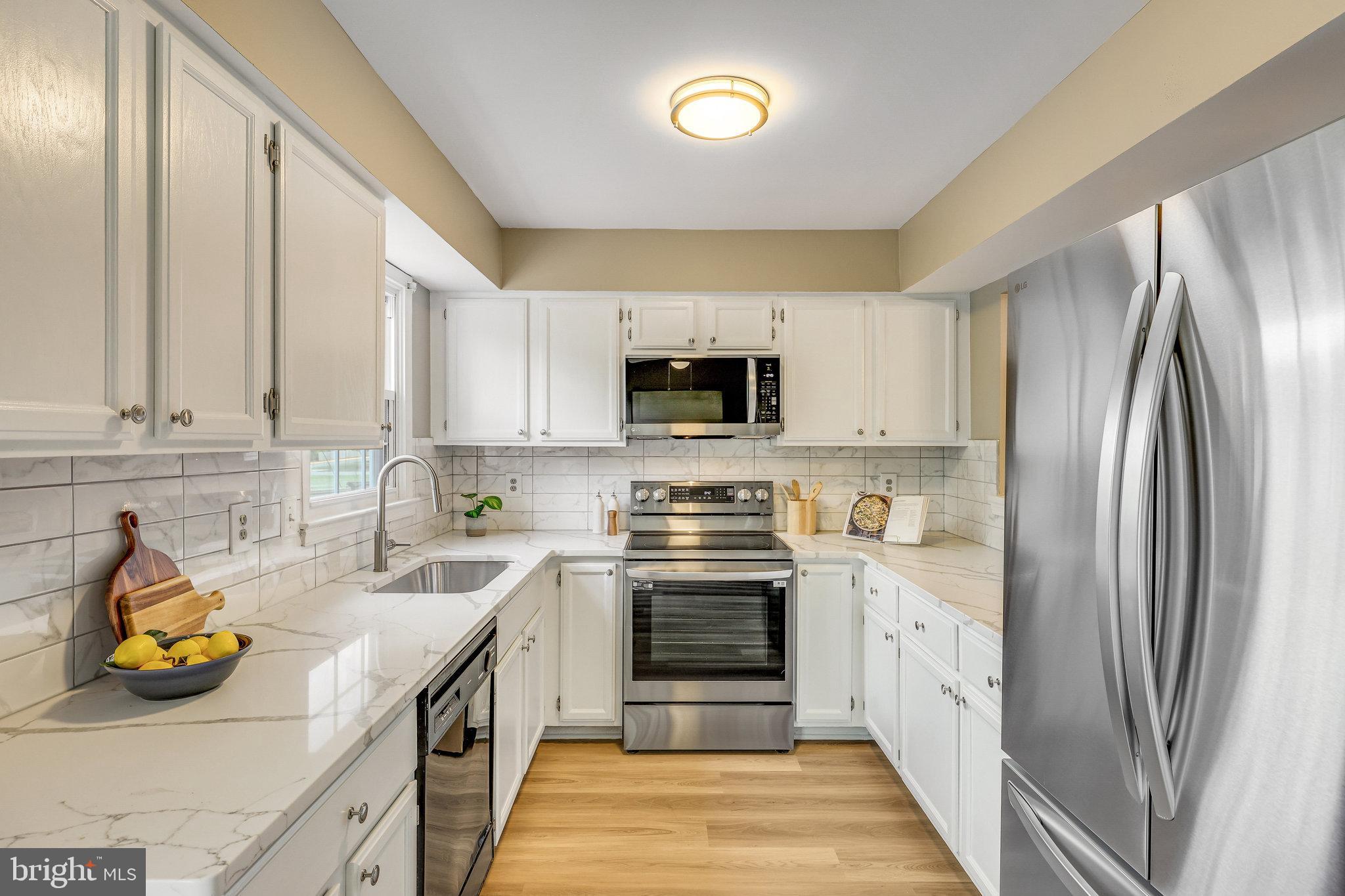 13426 Elevation Lane Herndon, VA 20171 - Photo 20 of 79 Kitchen