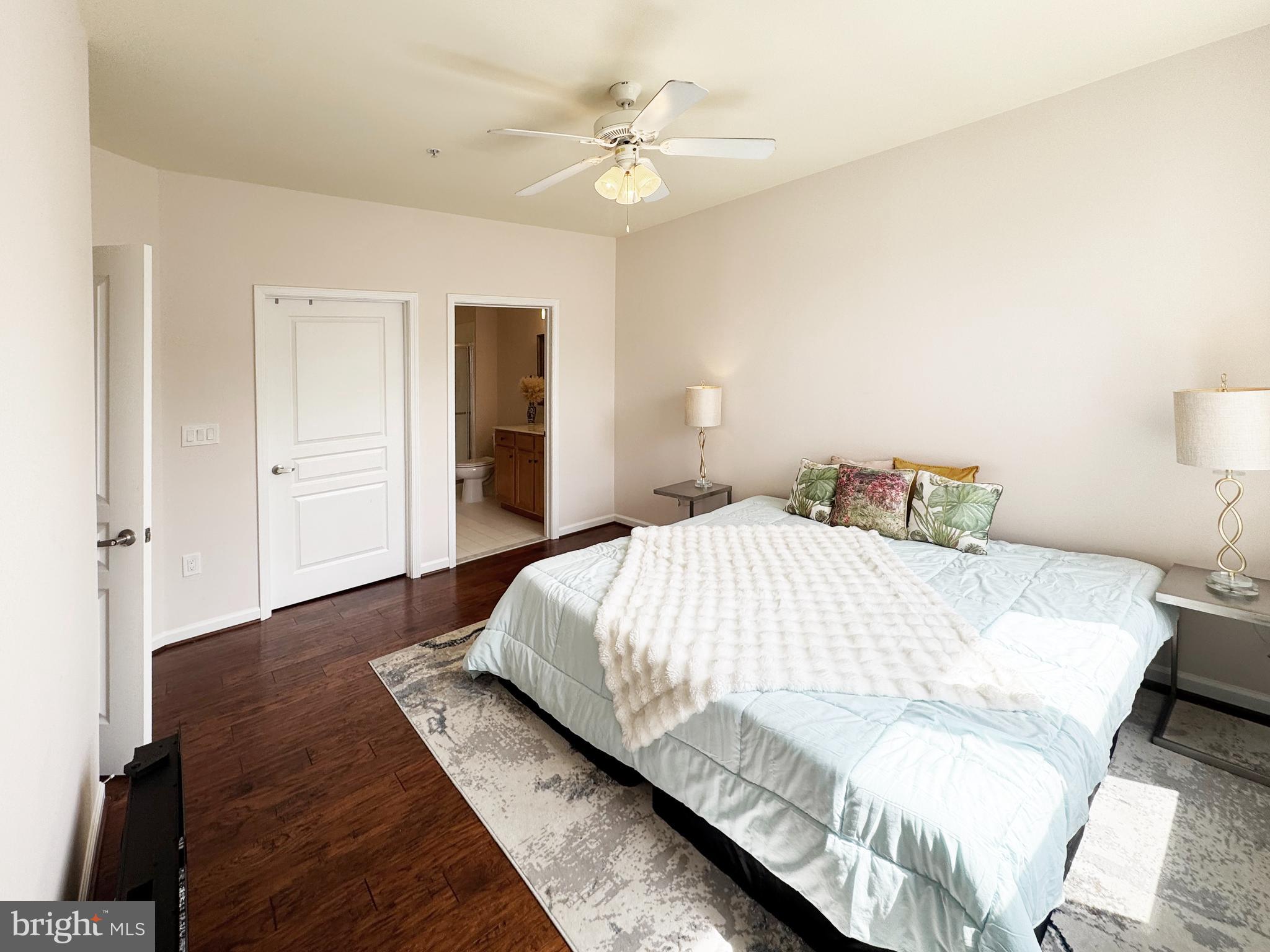 12001 Market Street, Unit 124 Reston, VA 20190 - Photo 12 of 42 With Walk-In Closet