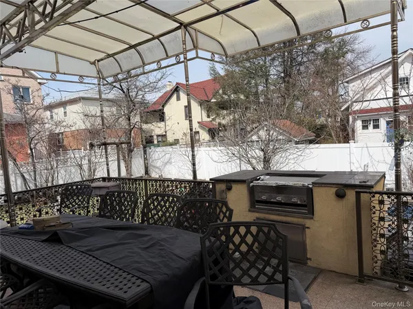 $2,588,000 | 160-15 13th Avenue | Beechhurst