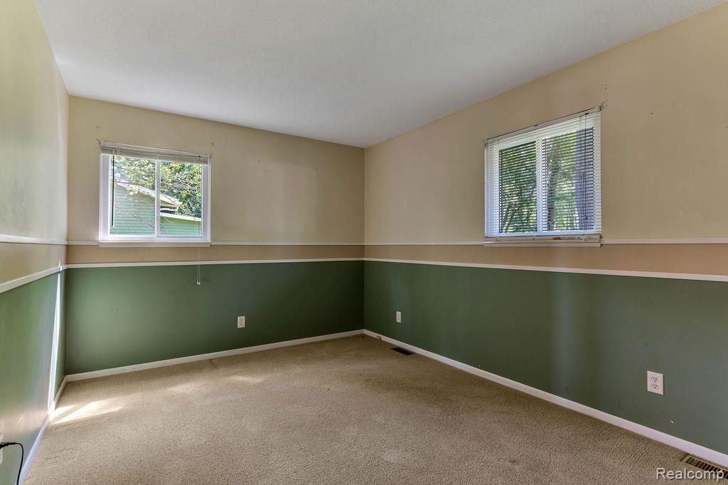 3370 King Road Bridgeport, MI 48722 - Photo 16 of 39 Gallery Image 16