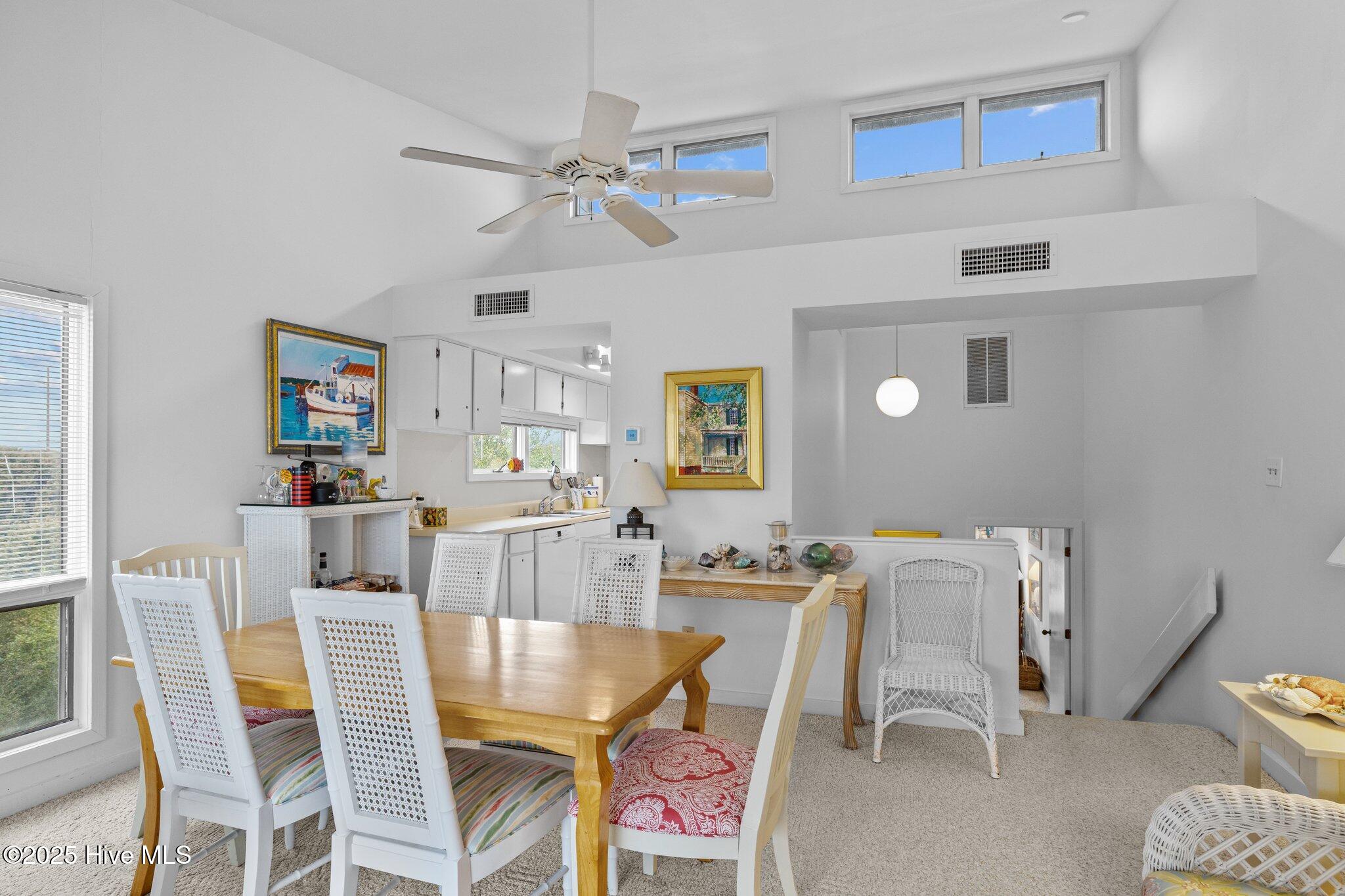 545 Salter Path Road, Unit B1 Pine Knoll Shores, NC 28512 - Photo 26 of 40 Dining Area