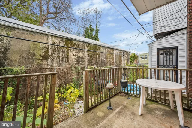 $2,000 | 1319 North Robinson Street, Philadelphia, PA 19151