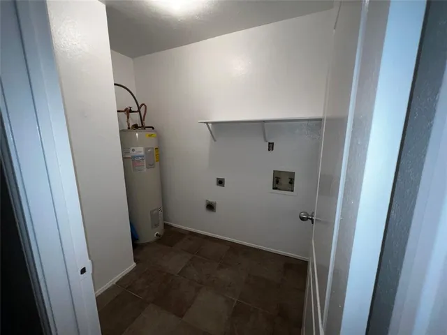 a view of utility room
