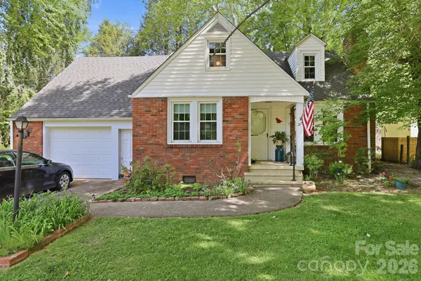 $375,000 | 215 Old Highway 70 Highway, Black Mountain, NC 28711