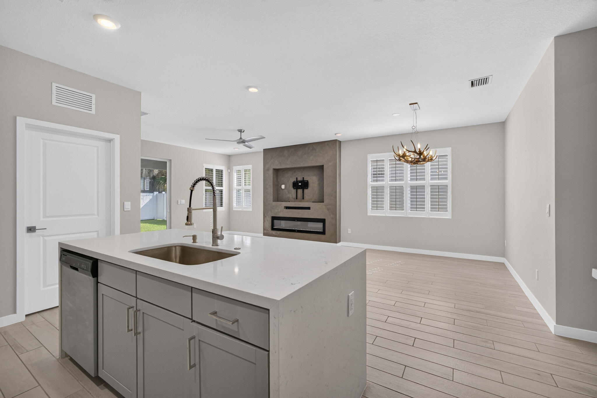 7151 Rockwood Road Jupiter, FL 33458 - Photo 26 of 74 19-web-or-mls-5D1A3278