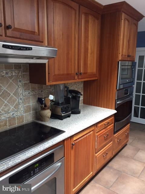 3412 Tyson Road Newtown Square, PA 19073 - Photo 16 of 93 Gourmet Kitchen