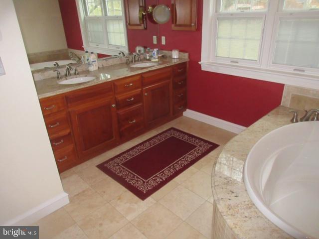3412 Tyson Road Newtown Square, PA 19073 - Photo 52 of 93 En-Suite Master Bath