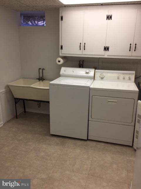3412 Tyson Road Newtown Square, PA 19073 - Photo 79 of 93 Lower Level Laundry Room w/Mini-Fridge & Freezer