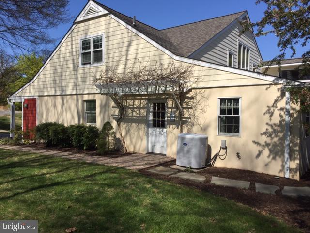 3412 Tyson Road Newtown Square, PA 19073 - Photo 85 of 93 Exterior Side with Private Entrance to Lower Level