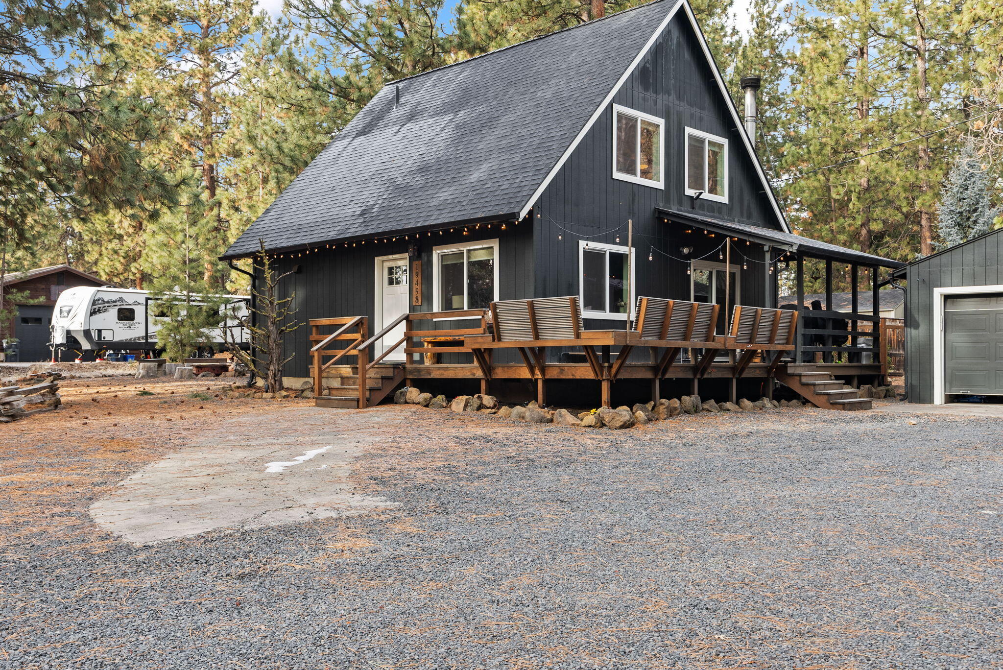 19458 West Campbell Road Bend, OR 97702 - Photo 31 of 48 33-web-or-mls-Riley Visuals-33