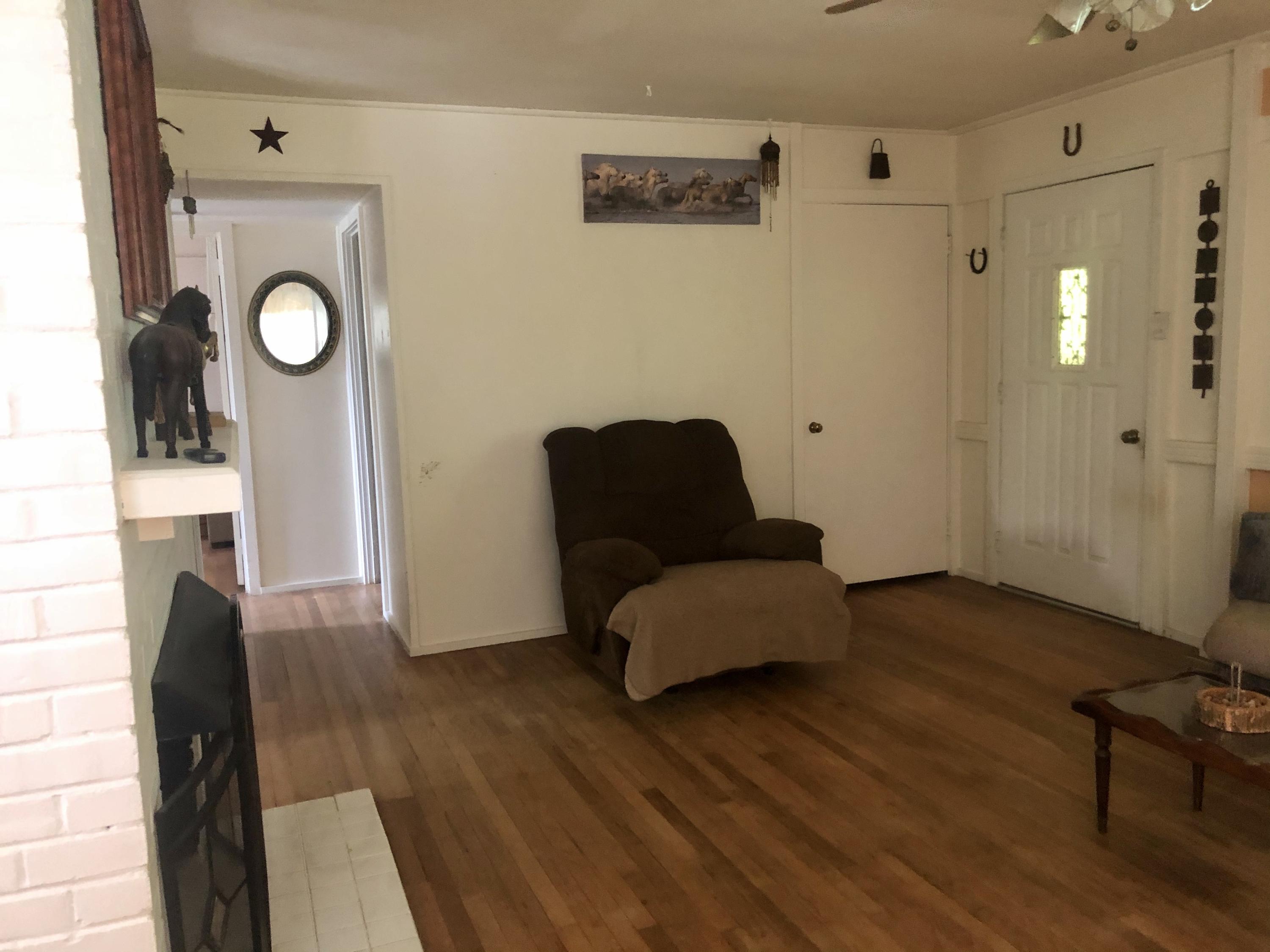 150 Kentucky Avenue Oak Ridge, TN 37830 - Photo 8 of 16 E292B843-D778-40F5-A5BF-575A14AA7ECC