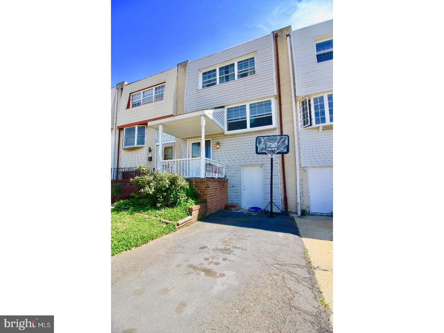 4227 Fairdale Road Philadelphia, PA 19154 - Photo 1 of 21 Gallery Image 1