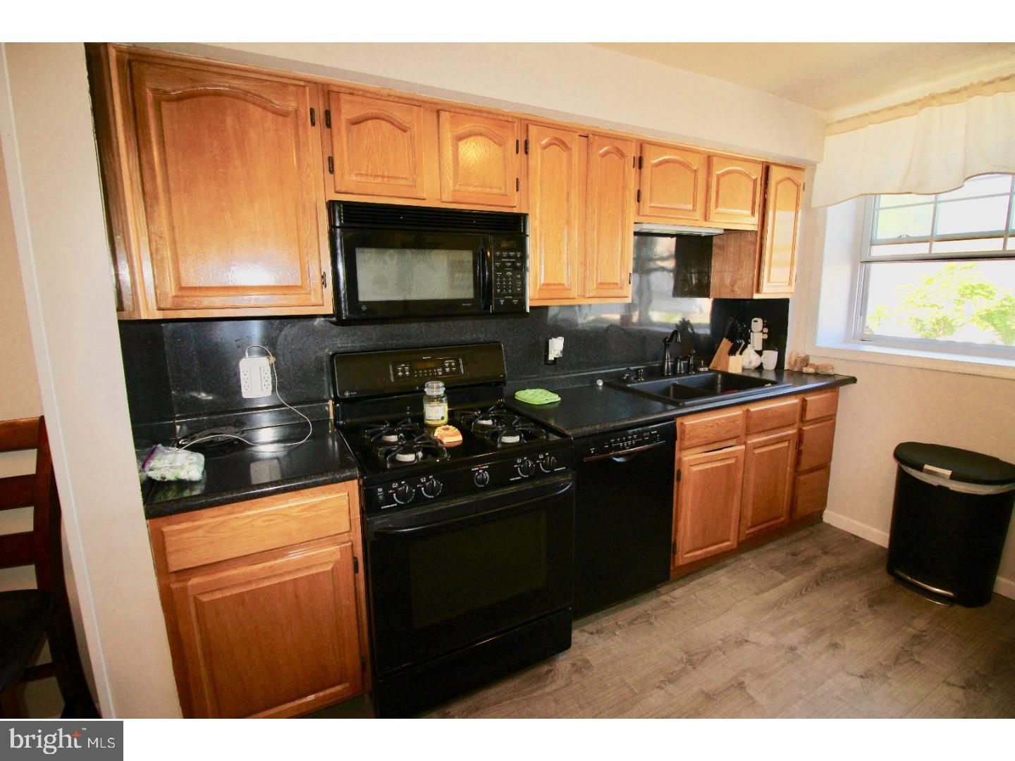 4227 Fairdale Road Philadelphia, PA 19154 - Photo 6 of 21 Gallery Image 6